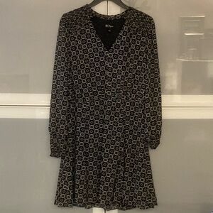 Patterned midi Dress V neck